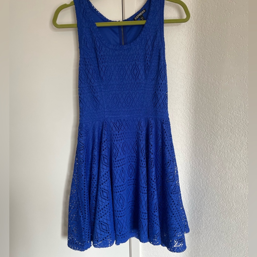 Small eyelet blue express dress